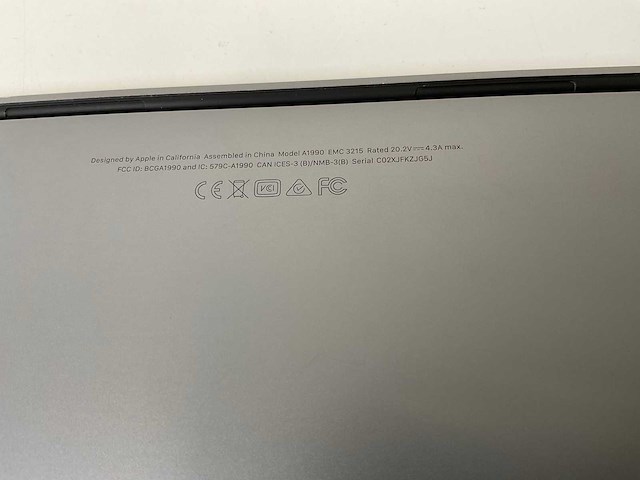 Apple macbook pro 15.4”, hexacore i7, 16 gb ram, 512 gb ssd, amd radeon pro 560x 4 gb laptop - afbeelding 7 van  7