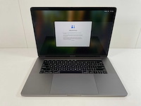 Apple macbook pro 15.4”, hexacore i7, 32 gb ram, 256 gb nvme, amd radeon pro 555x 4gb laptop - afbeelding 1 van  5