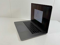 Apple macbook pro 15.4”, hexacore i7, 32 gb ram, 256 gb nvme, amd radeon pro 555x 4gb laptop - afbeelding 3 van  5