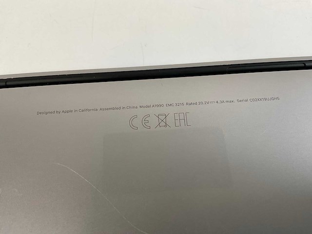 Apple macbook pro 15.4”, hexacore i7, 32 gb ram, 256 gb nvme, amd radeon pro 555x 4gb laptop - afbeelding 5 van  5