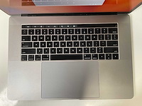 Apple macbook pro 15.4”, quadcore i7, 16 gb ram, 1 tb ssd, amd radeon pro 560 4 gb laptop - afbeelding 4 van  7