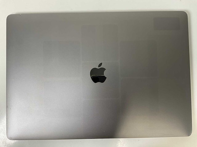 Apple macbook pro 15.4”, quadcore i7, 16 gb ram, 1 tb ssd, amd radeon pro 560 4 gb laptop - afbeelding 5 van  7