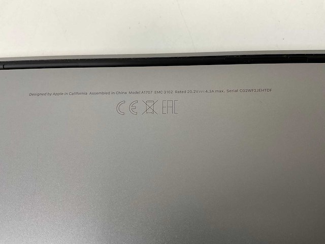 Apple macbook pro 15.4”, quadcore i7, 16 gb ram, 1 tb ssd, amd radeon pro 560 4 gb laptop - afbeelding 7 van  8