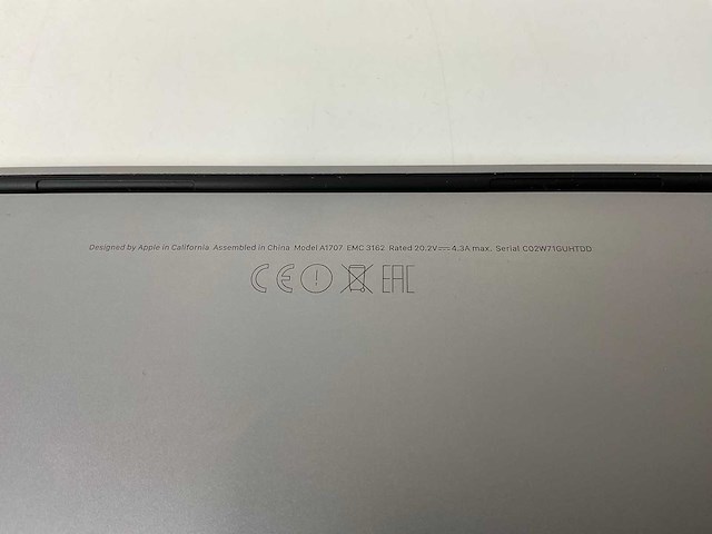 Apple macbook pro 15.4”, quadcore i7, 16 gb ram, 1 tb ssd, amd radeon pro 560 4 gb laptop - afbeelding 8 van  8