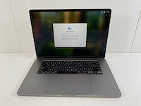 Apple macbook pro 15,5”, hexacore i7, 16 gb ram, 512 gb nvme, amd radeon pro 5300m 4gb laptop - afbeelding 1 van  8