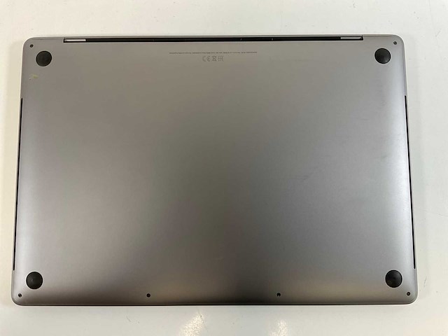 Apple macbook pro 15,5”, hexacore i7, 16 gb ram, 512 gb nvme, amd radeon pro 5300m 4gb laptop - afbeelding 6 van  7