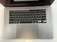 Apple macbook pro 15,5”, hexacore i7, 16 gb ram, 512 gb nvme, amd radeon pro 5300m 4gb laptop - afbeelding 4 van  7
