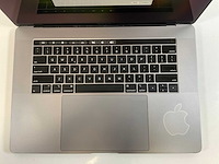 Apple macbook pro 15,5”, hexacore i7, 16 gb ram, 512 gb nvme, amd radeon pro 555x 4gb laptop - afbeelding 4 van  7