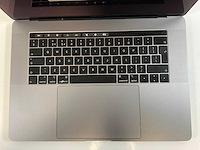 Apple macbook pro 15,5”, hexacore i7, 16 gb ram, 512 gb nvme, amd radeon pro 555x 4gb laptop - afbeelding 4 van  7