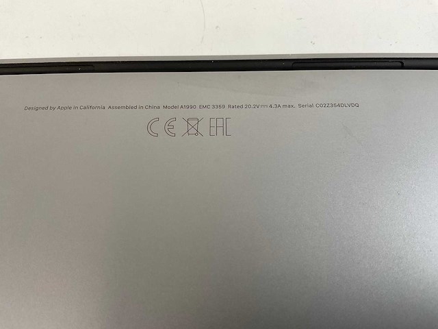 Apple macbook pro 15,5”, hexacore i7, 16 gb ram, 512 gb nvme, amd radeon pro 555x 4gb laptop - afbeelding 7 van  7