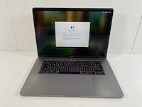 Apple macbook pro 15,5”, hexacore i7, 16 gb ram, 512 gb nvme, amd radeon pro 555x 4gb laptop - afbeelding 1 van  5