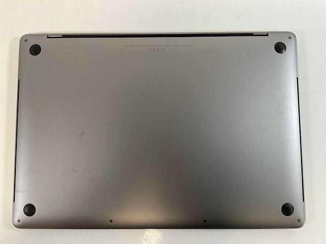 Apple macbook pro 15,5”, hexacore i7, 16 gb ram, 512 gb nvme, amd radeon pro 555x 4gb laptop - afbeelding 6 van  7