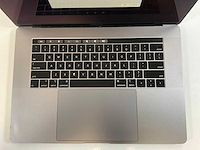 Apple macbook pro 15,5”, hexacore i7, 16 gb ram, 512 gb nvme, amd radeon pro 555x 4gb laptop - afbeelding 4 van  8