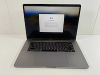 Apple macbook pro 15,5”, hexacore i7, 16 gb ram, 512 gb nvme, amd radeon pro 555x 4gb laptop - afbeelding 1 van  6