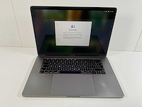 Apple macbook pro 15,5”, hexacore i7, 16 gb ram, 512 gb nvme, amd radeon pro 555x 4gb laptop - afbeelding 1 van  7