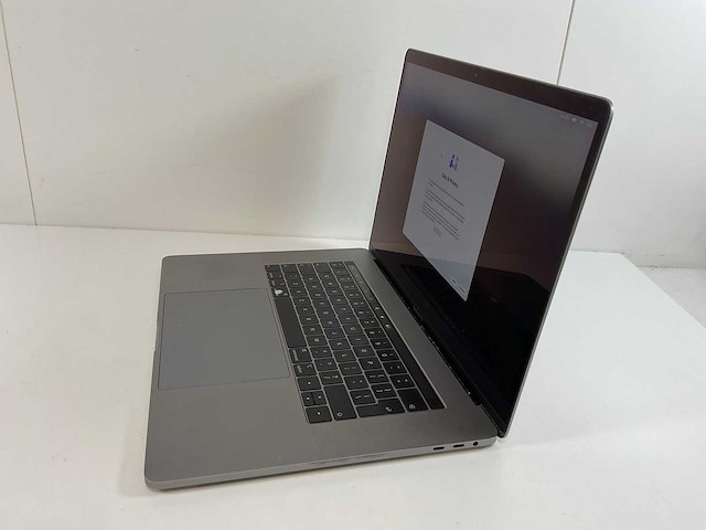 Apple macbook pro 15,5”, hexacore i7, 16 gb ram, 512 gb nvme, amd radeon pro 555x 4gb laptop - afbeelding 3 van  6