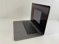 Apple macbook pro 15,5”, hexacore i7, 16 gb ram, 512 gb nvme, amd radeon pro 555x 4gb laptop - afbeelding 3 van  7