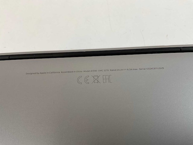 Apple macbook pro 15,5”, hexacore i7, 16 gb ram, 512 gb nvme, amd radeon pro 555x 4gb laptop - afbeelding 7 van  7