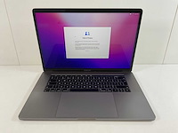 Apple macbook pro 15,5”, hexacore i7, 16 gb ram, 512 gb nvme, amd radeon pro 555x 4gb laptop - afbeelding 1 van  5