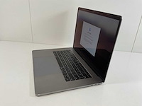 Apple macbook pro 15,5”, hexacore i7, 16 gb ram, 512 gb nvme, amd radeon pro 555x 4gb laptop - afbeelding 3 van  7