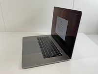 Apple macbook pro 15,5”, hexacore i7, 16 gb ram, 512 gb nvme, amd radeon pro 555x 4gb laptop - afbeelding 3 van  4