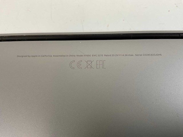 Apple macbook pro 15,5”, hexacore i7, 16 gb ram, 512 gb nvme, amd radeon pro 555x 4gb laptop - afbeelding 7 van  7