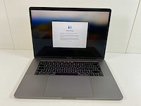 Apple macbook pro 15,5”, hexacore i7, 16 gb ram, 512 gb nvme, amd radeon pro 555x 4gb laptop - afbeelding 1 van  7
