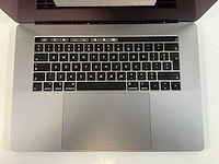 Apple macbook pro 15,5”, hexacore i7, 16 gb ram, 512 gb nvme, amd radeon pro 555x 4gb laptop - afbeelding 4 van  7