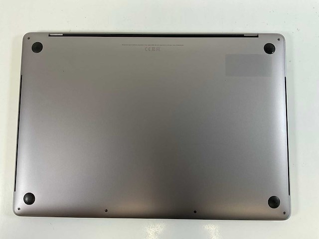 Apple macbook pro 15,5”, hexacore i7, 16 gb ram, 512 gb nvme, amd radeon pro 555x 4gb laptop - afbeelding 5 van  6