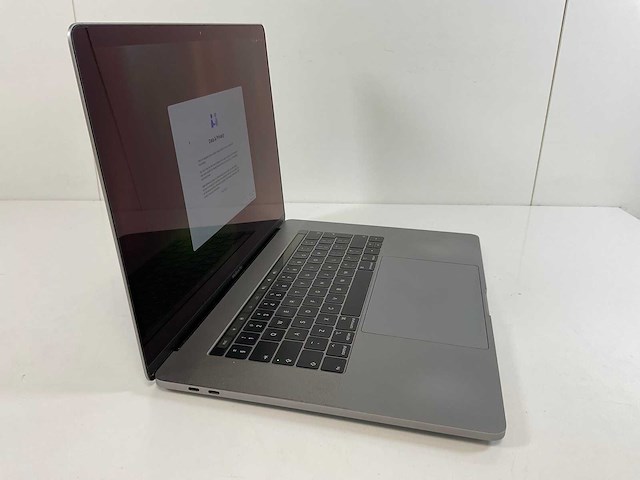 Apple macbook pro 15,5”, hexacore i9, 32 gb ram, 1tb nvme, amd radeon pro 560x 4gb laptop - afbeelding 2 van  7