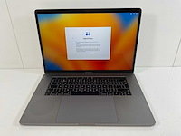 Apple macbook pro 15,5”, quadcore i7, 16 gb ram, 1 tb nvme, amd radeon pro 560 4gb laptop - afbeelding 1 van  8
