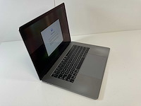Apple macbook pro 15.6”, core(tm) i7 9th gen, 32 gb ram, 256 gb nvme laptop - afbeelding 2 van  7
