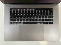 Apple macbook pro 15.6”, core(tm) i7 9th gen, 32 gb ram, 256 gb nvme laptop - afbeelding 4 van  7