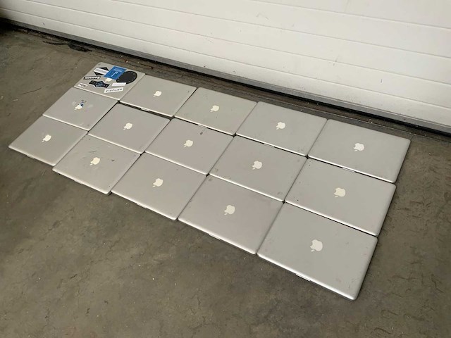 Apple macbook pro (15x) - afbeelding 4 van  4