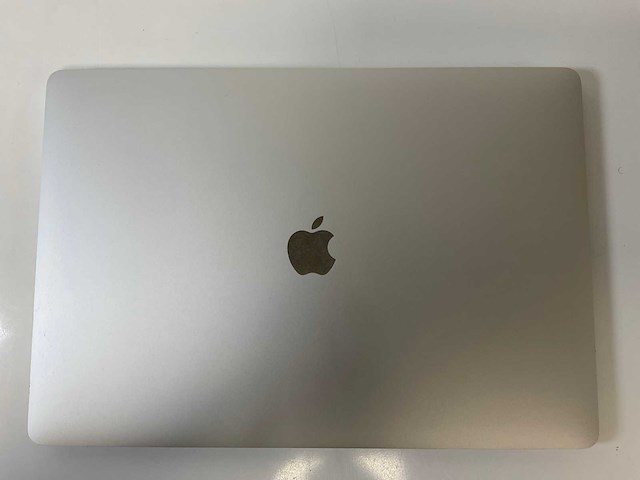 Apple macbook pro 16”, 6-core intel i7, 32 gb ram, 500 gb nvme, amd radeon pro 5300m 4gb laptop - afbeelding 5 van  7