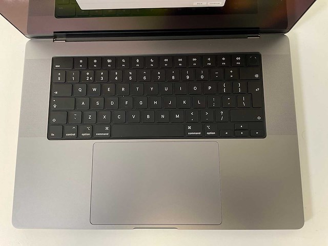 Apple macbook pro 16”, apple m1, 32 gb ram, 512 gb ssd laptop - afbeelding 4 van  7
