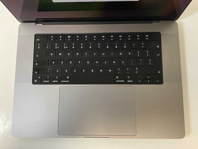 Apple macbook pro 16”, apple m1 max, 32 gb ram, 1 tb nvme laptop - afbeelding 4 van  7