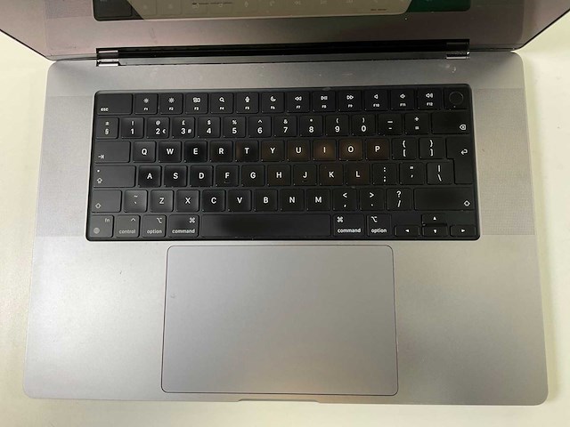 Apple macbook pro 16”, apple m1 max, 32 gb ram, 1 tb nvme laptop - afbeelding 4 van  7