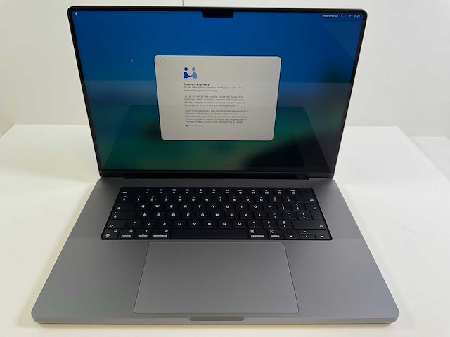 Apple macbook pro 16“ apple m1 max , 32 gb ram, 1tb nvme laptop - afbeelding 1 van  8