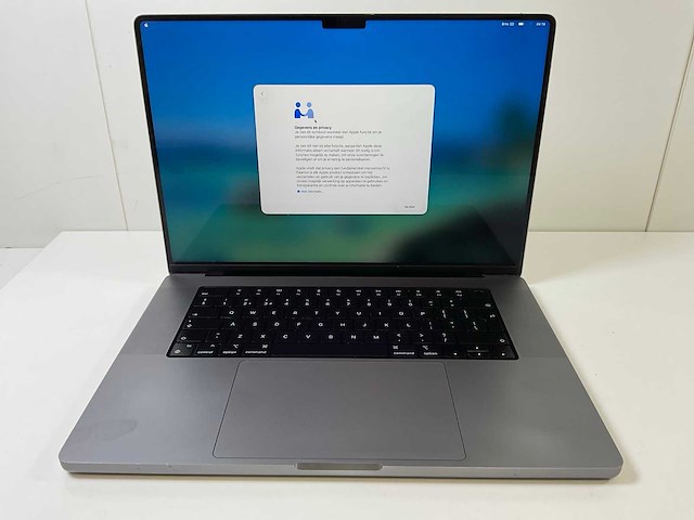Apple macbook pro 16”, apple m1 pro, 16 gb ram, 1 tb nvme laptop - afbeelding 1 van  7