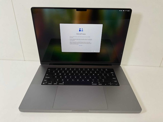 Apple macbook pro 16”, apple m1 pro, 16 gb ram, 500 gb nvme laptop - afbeelding 1 van  7
