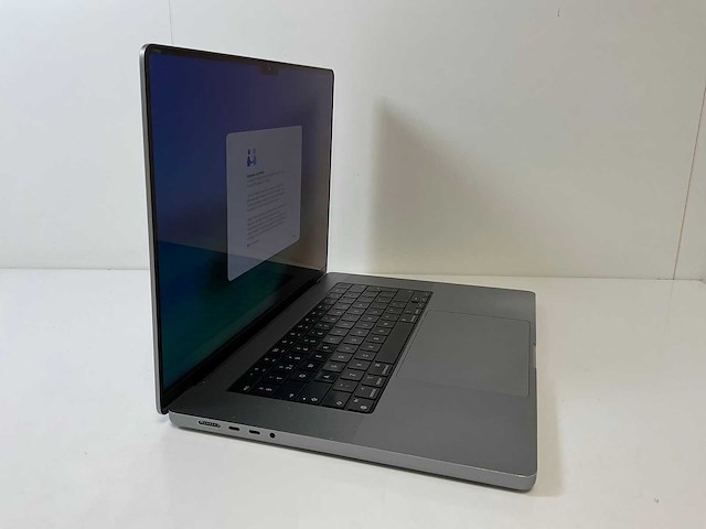Apple macbook pro 16”, apple m1 pro, 16 gb ram, 500 gb nvme laptop - afbeelding 2 van  7