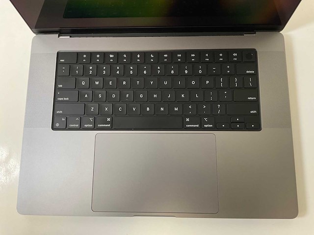 Apple macbook pro 16”, apple m1 pro, 16 gb ram, 500 gb nvme laptop - afbeelding 4 van  7