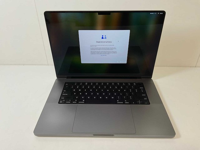 Apple macbook pro 16”, apple m1 pro, 16 gb ram, 500 gb nvme laptop - afbeelding 1 van  7