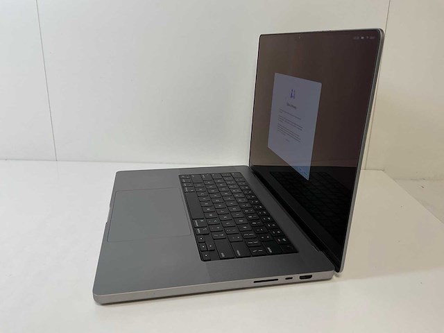 Apple macbook pro 16”, apple m1 pro, 16 gb ram, 512 gb nvme laptop - afbeelding 3 van  7