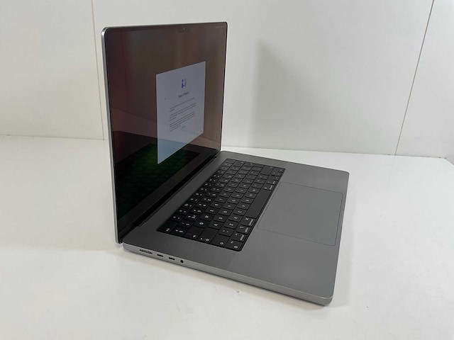Apple macbook pro 16”, apple m1 pro, 16 gb ram, 512 gb nvme laptop - afbeelding 1 van  4