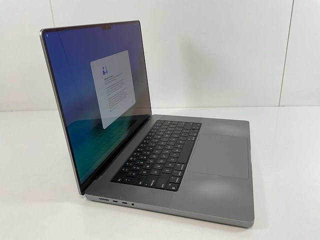 Apple macbook pro 16”, apple m1 pro, 16 gb ram, 512 gb nvme laptop - afbeelding 2 van  7