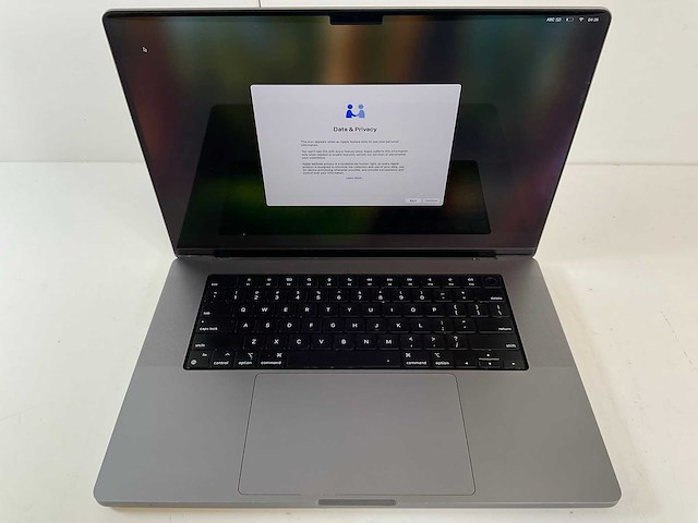 Apple macbook pro 16”, apple m1 pro, 16 gb ram, 512 gb ssd laptop - afbeelding 1 van  7