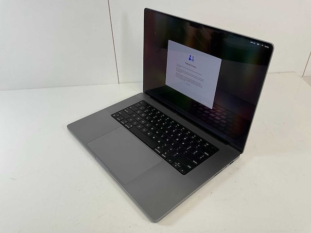 Apple macbook pro 16”, apple m1 pro, 16 gb ram, 512 gb ssd laptop - afbeelding 2 van  5