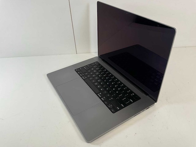 Apple macbook pro 16”, apple m1 pro, 16 gb ram, 512 gb ssd laptop - afbeelding 3 van  4